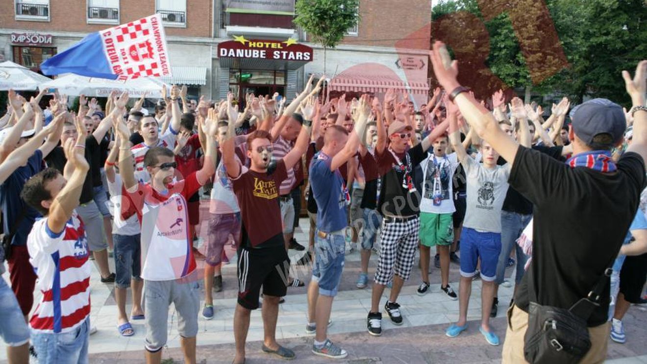 Suporterii Oțelului au ieșit în stradă: "Adamescu - TNG, vă rugăm, lăsați-ne!"