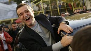 Becali știe ce-și dorește!** "Vreau să fac o echipă de cârlani!"