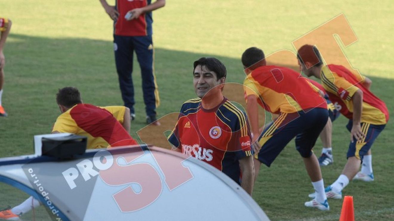 FOTO** Piți a condus primul antrenament de la revenirea la națională!** VEZI care e SINGURUL jucător care a lucrat cu mingea