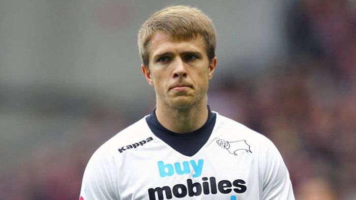 Jamie Ward ar putea rata meciul de la București. Atacantul nord-irlandez al lui Derby s-a accidentat la coapsă