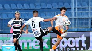 Antrenorul din Superliga trage un semnal de alarmă: „Am nevoie urgent de 5-6 jucători. Am rămas doar într-un singur fundaș central”. Vrea și trei fotbaliști de la FCSB. EXCLUSIV