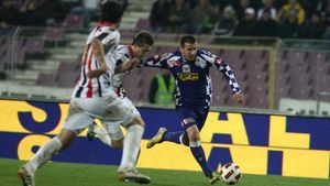 A relansat campionatul, dar nu-i dă șanse Stelei**: "Poli va lua titlul! Oțelul va pierde și toată lumea îl va înjura pe Dorinel"