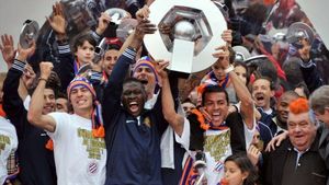 30.000 de fani ai lui Montpellier au sărbătorit titlul!** "Avem jucători rari, cântă, dansează":)