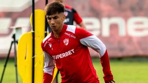 A început deja Dinamo - FCSB! Alexandru Musi și-a atacat fosta echipă: „Aici ți se dă șansa asta!”