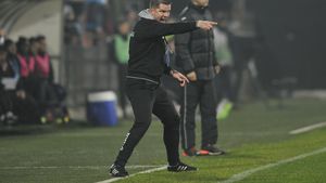 "Mă așteptam, chiar mă așteptam!" Stoican s-a dezlănțuit: "Dacă ești șmecher, nu faci asta! Erau momente în care făcea "caterincă", stătea de vorbă cu Camora". George Rădulescu, făcut praf: "Poate voi regreta aceste vorbe..."