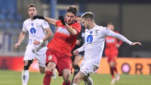 Sergiu Buș pariază pe FCSB în lupta pentru titlu. „Are cea mai bună echipă!” Cum îi descrie pe Toni Petrea și Thomas Neubert + Ce atacant îi propune lui Gigi