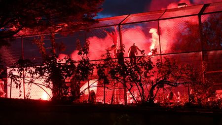E nebunie în capitala Franței! Fanii lui PSG au dat drumul la petrecere după ce favoriții lor s-au calificat pentru prima oară în finala Champions League | VIDEO & FOTO