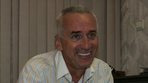 Stan atacă: "Steaua a vrut să dea un tun cu magazinul, dar eu sper să dea faliment!"