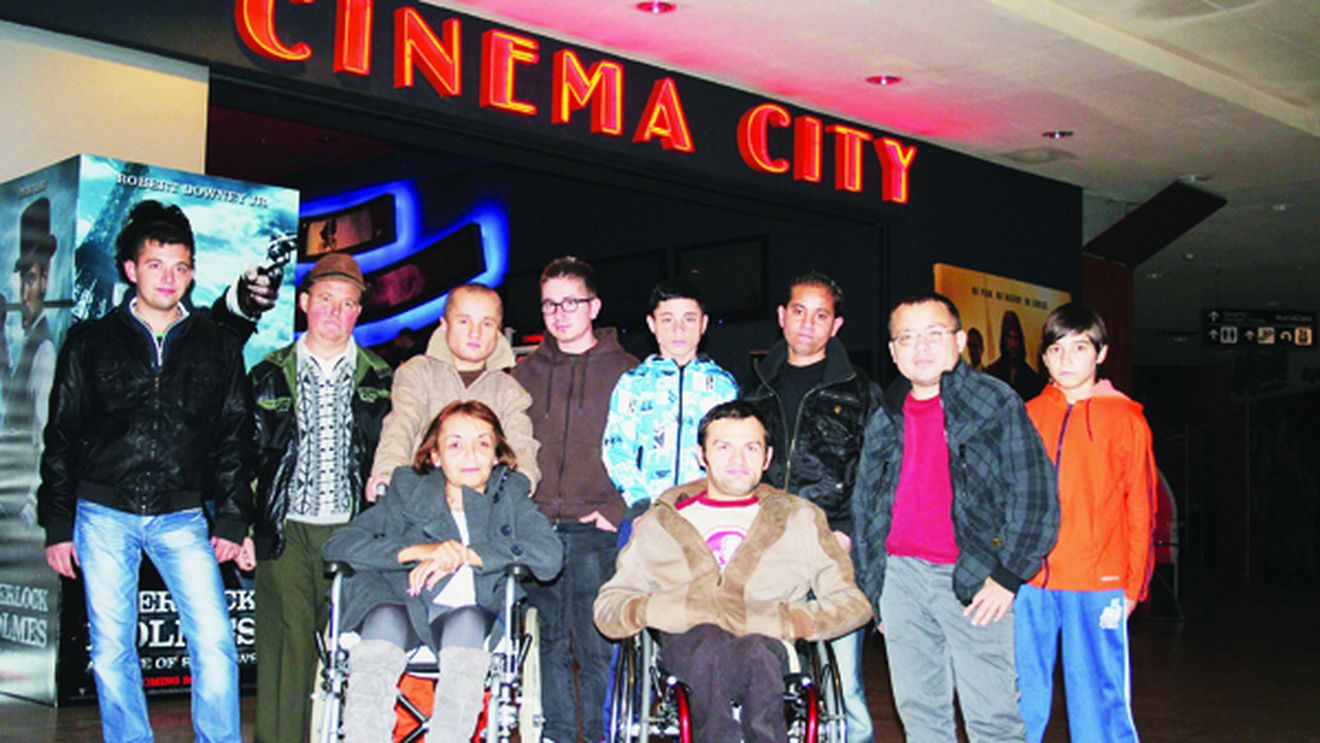 Se întâmplă în România!** Paralimpic umilit la un cinema din Cluj: a fost pus să plece cu un lift de marfă și uitat în parcarea subterană