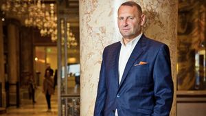 Planul lui Viorel Cataramă la Dinamo: “Îl vreau şi pe Mircea Lucescu alături de mine!”. EXCLUSIV