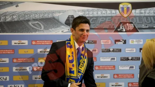 FOTO - Răzvan Lucescu, prezentat la Petrolul: 