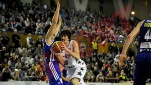 CSU Ploiești s-a impus fără emoții pe terenul rivalei U BT Cluj, scor 80-69. Rezultatele primei runde a Ligii Naționale de baschet masculin