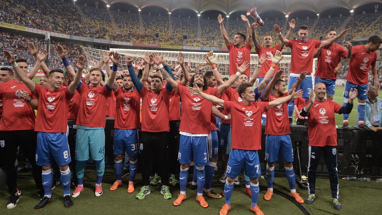 Craiova se mai desparte de un jucător de bază! Ultimele decizii luate de conducere au fost decisive: "S-a văzut dat la o parte și s-a supărat". Motivul invocat de unul dintre cei mai buni fotbaliști din Bănie