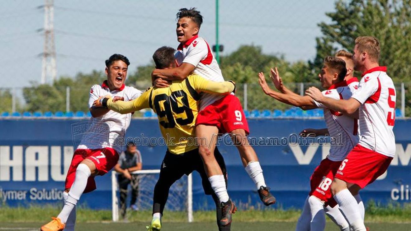 Dinamo - FCSB, finala Cupei la U19! "Câinii" au învins Academia Hagi la penalty-uri și s-au calificat în ultimul act. VIDEO | Cum au sărbătorit Robert Moldoveanu&Co