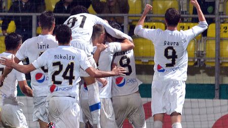 Jucătorii Viitorului s-au bucurat cu tupeu după golul egalizator din meciul cu Chiajna: "Chirilă, taci! Trage fermoarul!" 