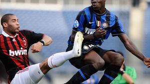 "Idolul" lui Ronaldo la Arsenal?** Wenger oferă 20 de milioane de euro pentru transferul lui Balotelli