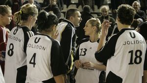 Alina Țurcaș și-a prelungit contractul cu "U" Jolidon Cluj
