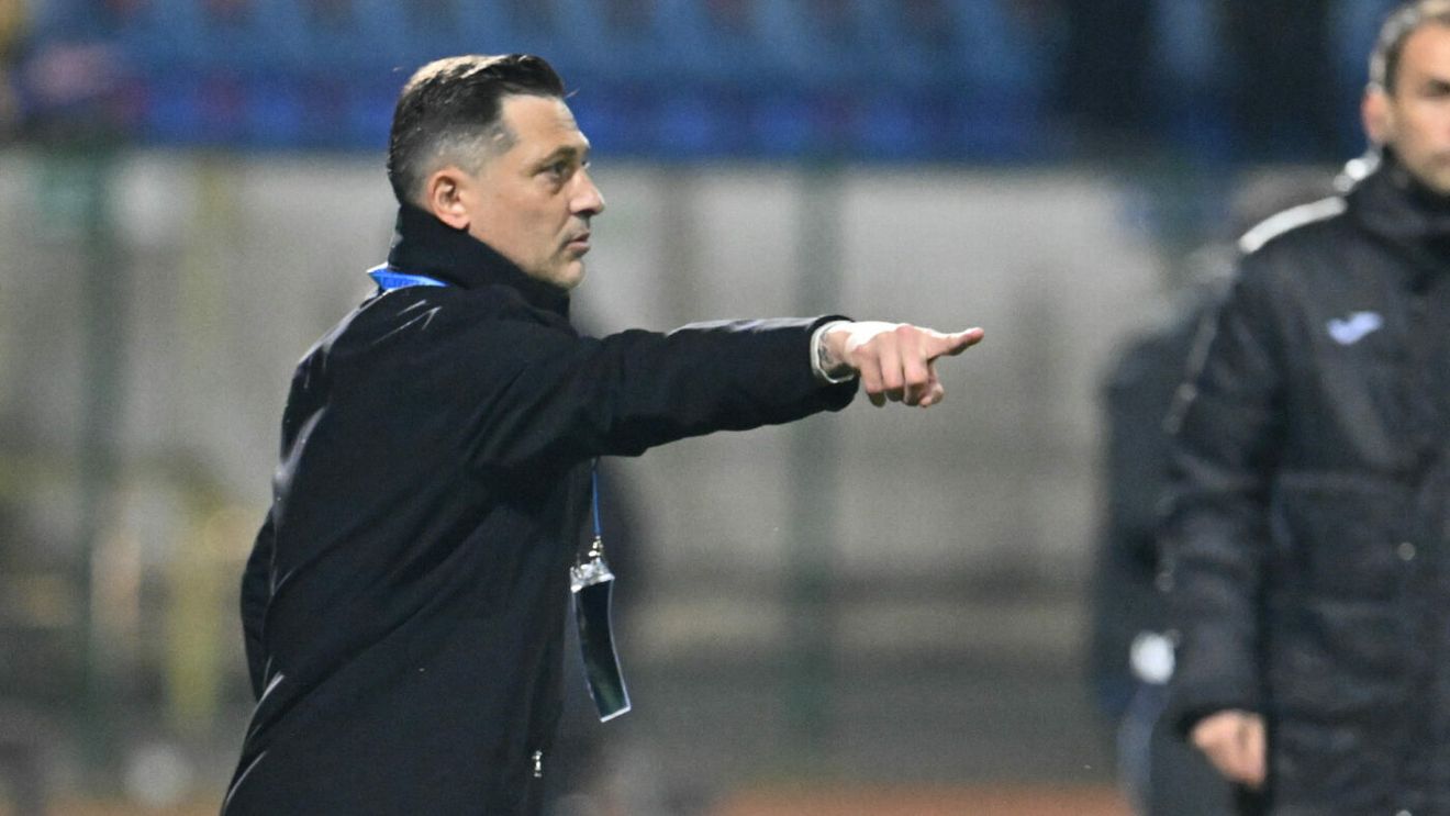 Mirel Rădoi s-a lămurit cu fotbaliștii FCSB și a luat decizia: „Nu au înțeles și a schimbat”