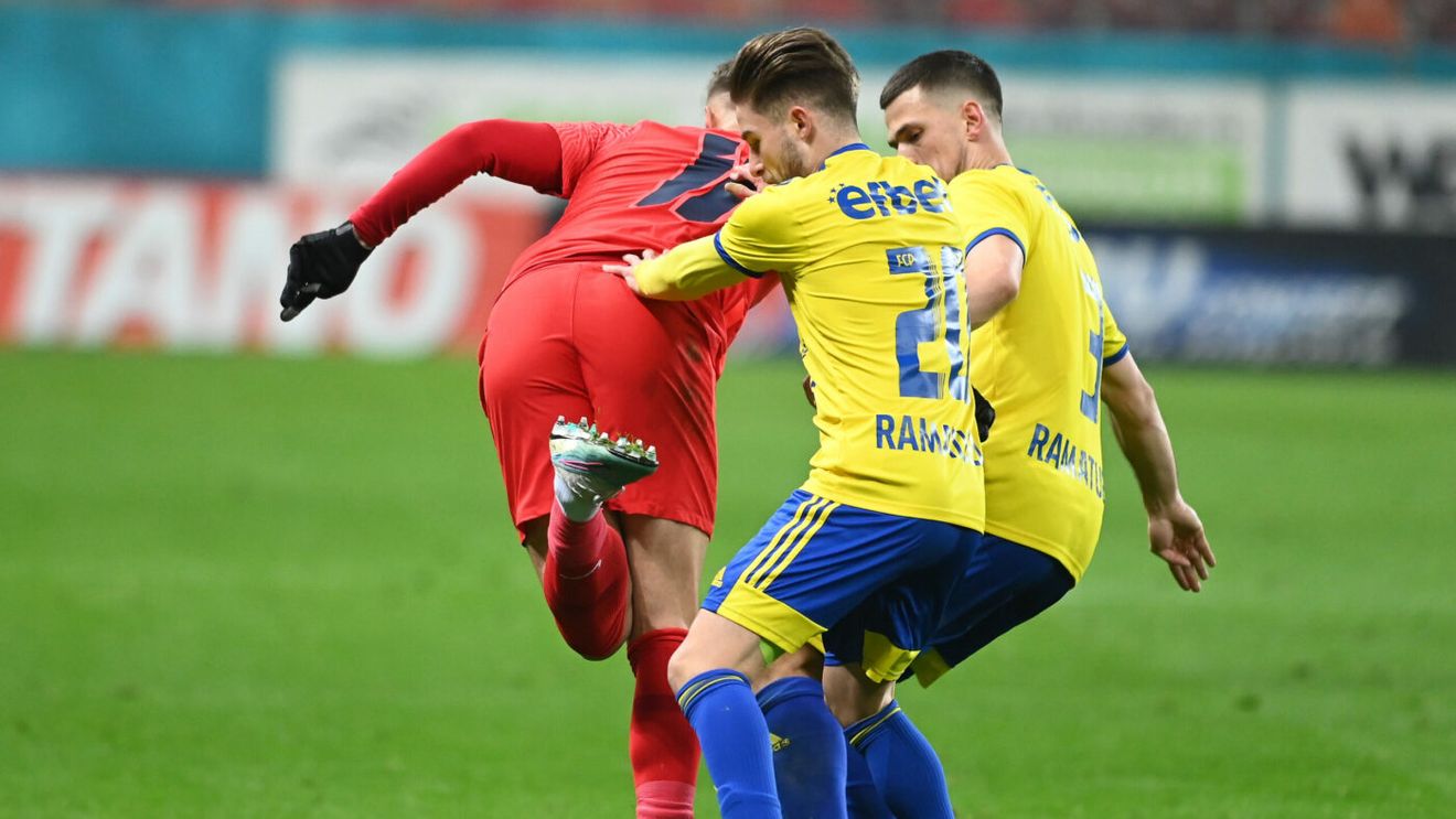 Teste antidoping în masă înainte de Petrolul - FCSB! Nouă jucători de la echipă au fost testați inopinat: „Dacă suntem dopați, cu asta suntem dopați!”