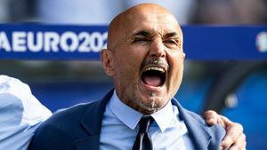 Un jurnalist elvețian a vrut să-l umilească pe selecționerul Italiei: „Voi ați fost ca un Fiat Panda și Elveția ca un Ferrari”. Reacția de mare clasă a lui Luciano Spalletti