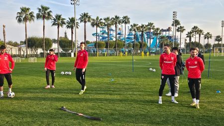 Imagini cu Dinamo în cantonamentul din Turcia. Noul transfer a intrat la antrenament plus marea absență pentru Kopic