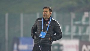 Giovanni Becali, dezvăluiri incredibile de la Dinamo: „Cosmin Contra îi spune lui Melero «Ce mi-ai făcut, unde m-ai adus?!»”. Avertisment pentru suporteri și ironii la adresa jucătorilor spanioli