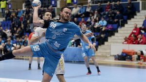 Reacții după Dinamo - CSM București în Supercupa României. Stamate: "Lipsa de sportivitate din partea unor jucători este uriașă". Voica: "A fost unul din meciurile bune din România"