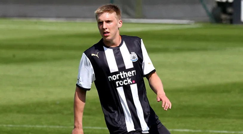 JÃ³an SÃ­mun Edmundsson, starul naționalei Insulelor Feroe, a fost jucător la Newcastle. VIDEO | A jucat la 8 cluburi până la 23 de ani și vine pe 