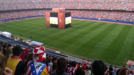 FOTO | Santiago Bernabeu și Vicente Calderon au fost pline ochi la ora finalei Champions League. Cum au urmărit fanii din Madrid partida Real - Atletico