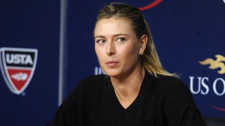 VIDEO | Șarapova, super-lovitură în meciul cu Azarenka și super-reacție după ironiile unui jurnalist american. Explicație comică: de ce nu a folosit până acum "dropshot"-ul