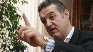 Becali: "Nu renunț la Steaua decât peste 40 de ani,** când mă duc la cimitir!"