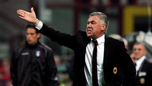 "Prioritatea lui Beckham e AC Milan, nu naționala Angliei"