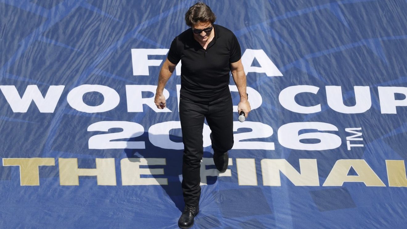 Tom Cruise și Robbie Williams, show memorabil la finala Spania – Argentina de la Cupa Mondială