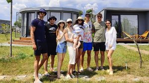 Surprize, surprize! Canotorii Marius Cozmiuc și Florin Lehaci au primit un cadou care i-a lăsat fără replică: „Peisajul este de vis" | SPECIAL