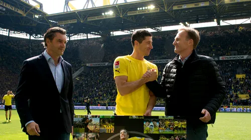FOTO – Moment emoționant la meciul de rămas bun al lui Robert Lewandowski. Polonezul i-a dăruit tricoul de joc unui fan