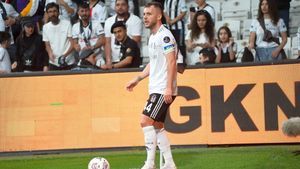 Ce se întâmplă cu Alex Maxim, după ce Beșiktaș a refuzat să îl cumpere definitiv! Unde va juca românul