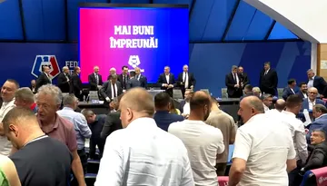 Adrian Mititelu a întrerupt discursul lui Răzvan Burleanu la Adunarea Generală a FRF, s-a contract cu reprezentanții cluburilor, iar la final a fost umilit de președintele federației! Patronul FCU Craiova a amenințat că se retrage din fotbal