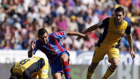 Atletico, înfrângere la Levante. Paradoxul din Spania: Barcelona o poate face pe Real Madrid campioană