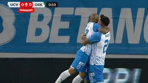 Blitzkrieg varianta Laurențiu Reghecampf! Jovan Markovic a deschis scorul în secunda 50 a meciului Universitatea Craiova - Sepsi! | VIDEO