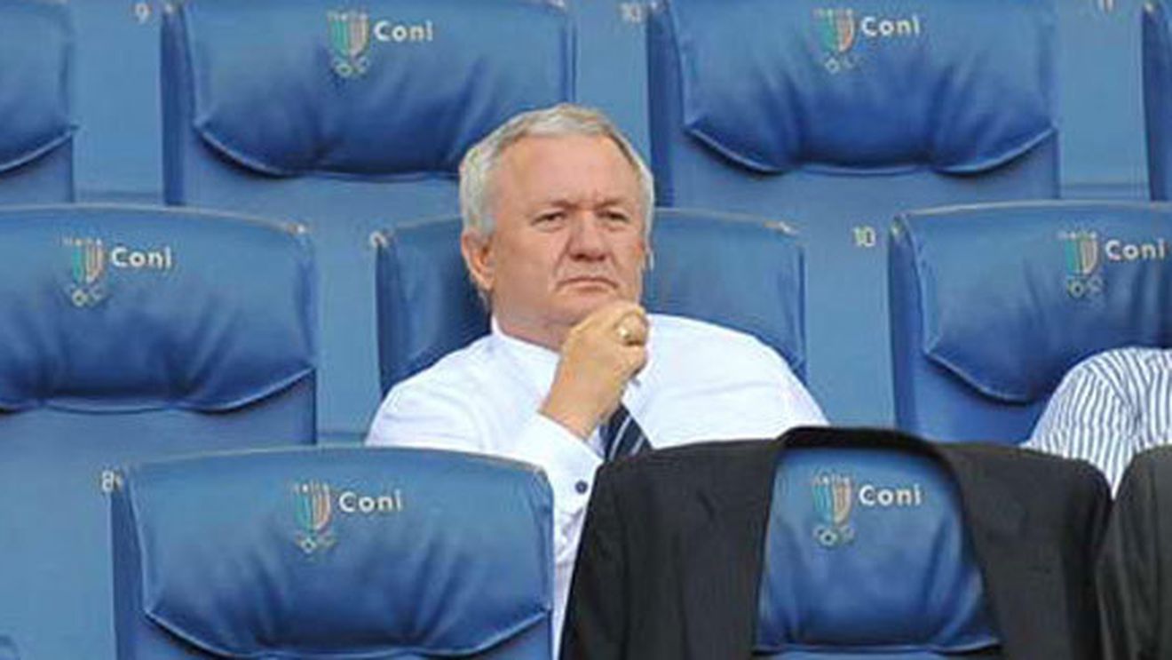 Porumboiu ironizează modelul Borcea: "De frică rămân în Elveția!"** Cum a reacționat șeful vasluian după ce l-a acuzat pe Colțescu de luare de mită de la 'câini'