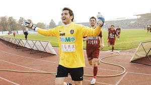 Apără tot **Nuno Claro