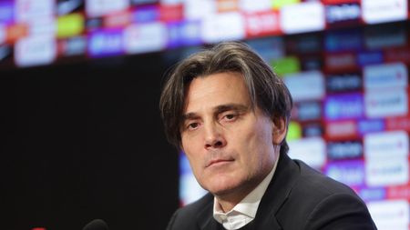 Întrebarea românilor care l-a enervat pe Montella, considerată provocatoare de turci: „Lipsă de respect!”