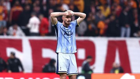 Vestiarul lui Radu Drăgușin, zguduit de suspendarea record primită pentru rasism de fotbalistul lui Ange Postecoglou