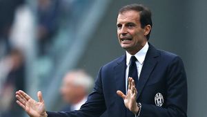 "Am câștigat campionatul și Cupa, e deja un sezon extraordinar. Vom încerca să-l facem și mai bun de atât". Allegri știe ce n-a mers în 2015 și e convins că fotbaliștii săi sunt mult mai motivați