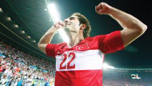 „Neamțul" Altintop vrea să bată Germania