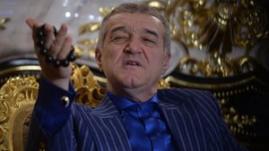 Gigi Becali a bătut palma cu Adrian Mititelu pentru a-l învinge pe marele dușman Mihai Rotaru. Ce va face FCSB