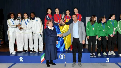 FOTO Steaua a câștigat Cupa Campionilor Europeni, ediția 2012, la spadă feminin!** Transmite-le un mesaj de felicitare fetelor