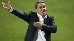 Tensiune MAXIMĂ‚ la Steaua-Brașov! **Șumudică a vrut să își scoată echipa de pe teren