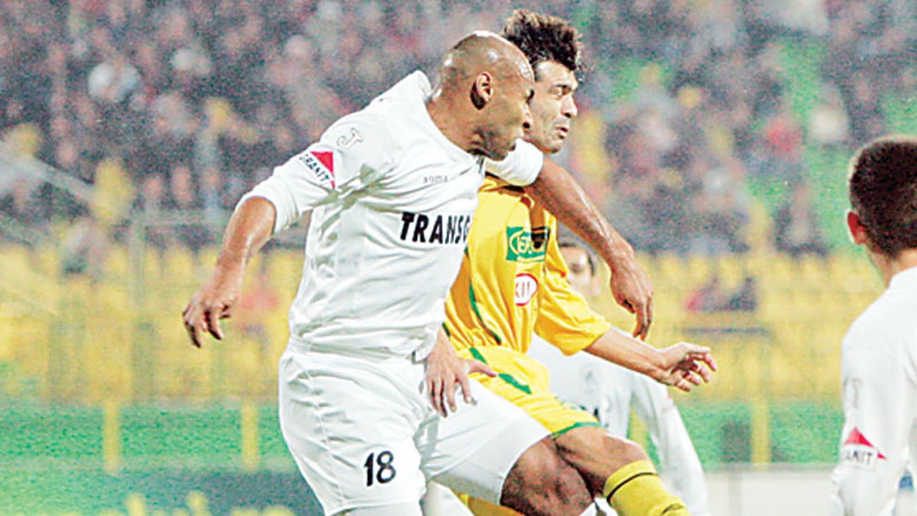 Hizo, în pericol de a fi demis!