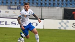 Universitatea Craiova i-a găsit înlocuitor lui Alex Cicâldău! Alt jucător crescut de către Gheorghe Hagi ar putea ajunge în Bănie: „Știe că n-ar ieși în pierdere cu noi!”